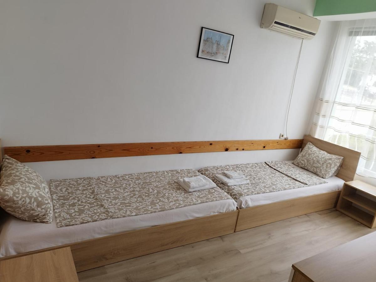 Family Hotel Kentavar 2 Byala  Eksteriør billede